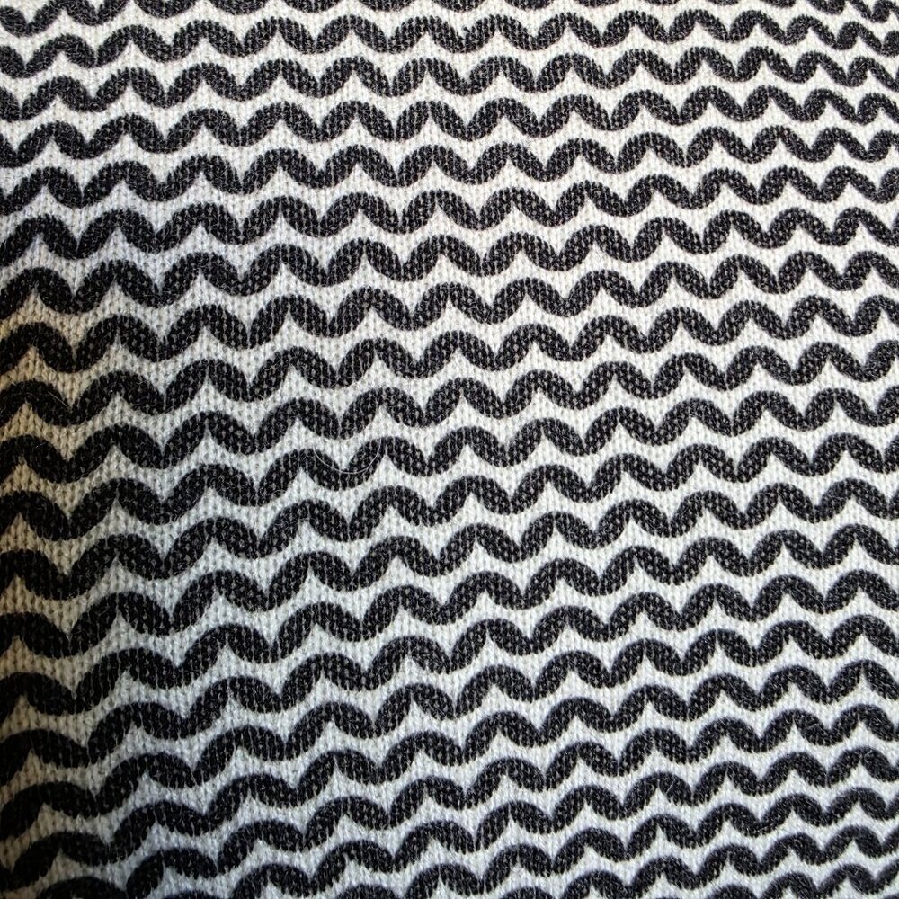 Iphoria 100% Cashmere Fringe Sweater XS Black White Graphic Heart Boho Luxe - Picture 7 of 16